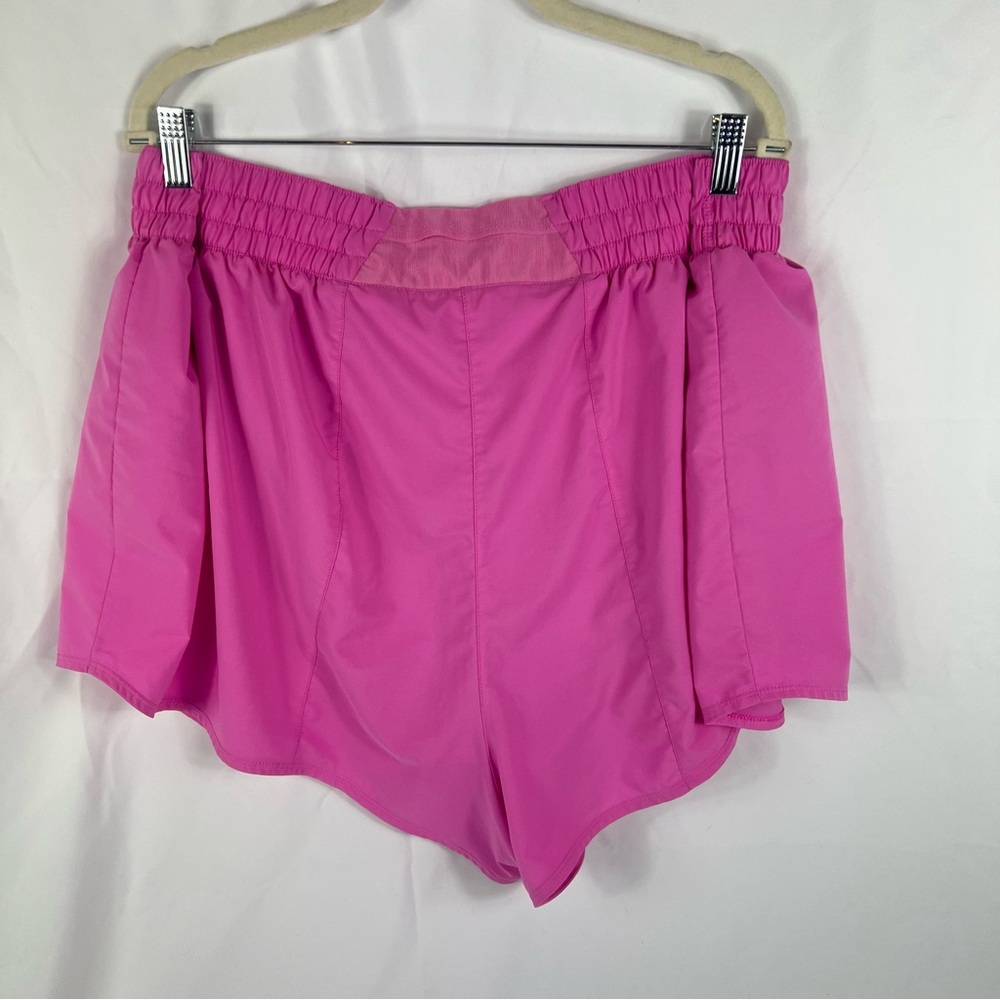 Nike Women's Vibrant Pink Athletic Shorts - Picture 3 of 8
